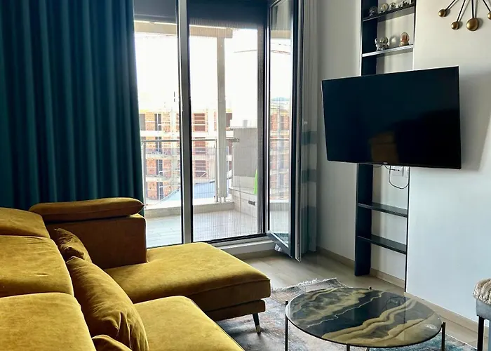 Fia 11 - Floor 地拉那